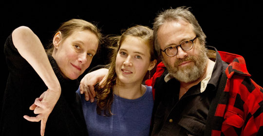 ���ء����롤��ȭ�� ���յȡ�Ű�� �� ũ���̡��� �ѱ� ������ ���� ������ �� ������ ����. ���ʺ��� �Ƴ� �̼� �ȴ� �� ����(�ȹ�), �� �ٸ��� �� ������(�Կ�), ��ȭ������ ���� ���� �� ������(����).