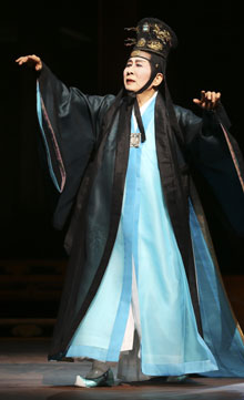 5�� ���� ����ȣ �������� ���������� �ڽ��� �� �λ� 50�ֳ��� ����ϴ� ���� '���� ��ȯ'���� '�����'�� ������ �ű� '����'�� �߰� �ִ�.