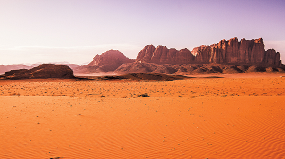 丣  縷 ͵ (Wadi Rum) . ȭ   ȭ ǡ  ̰  Կ ǰ̴.