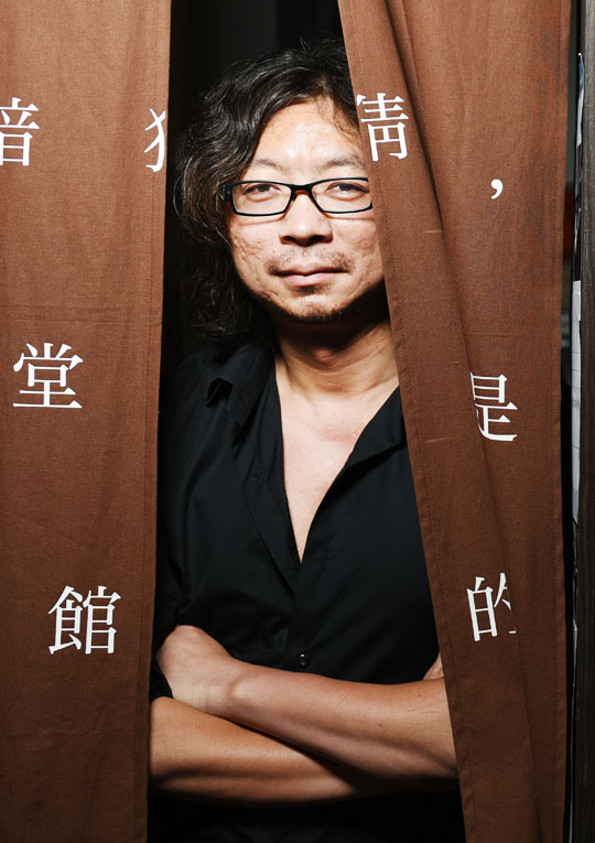 ��������